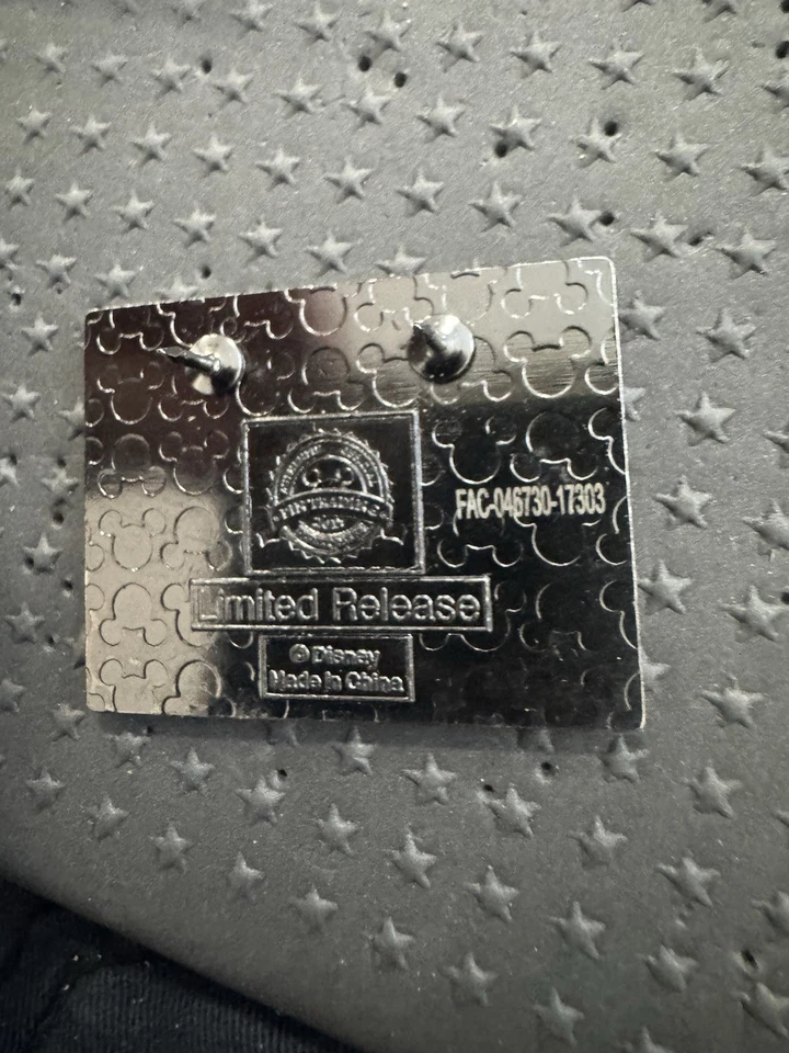 Disney Films 2017 Mystery Box The Lion King Simba On Pride Pin LE NEW RARE CUTE - Изображение 3 из 4