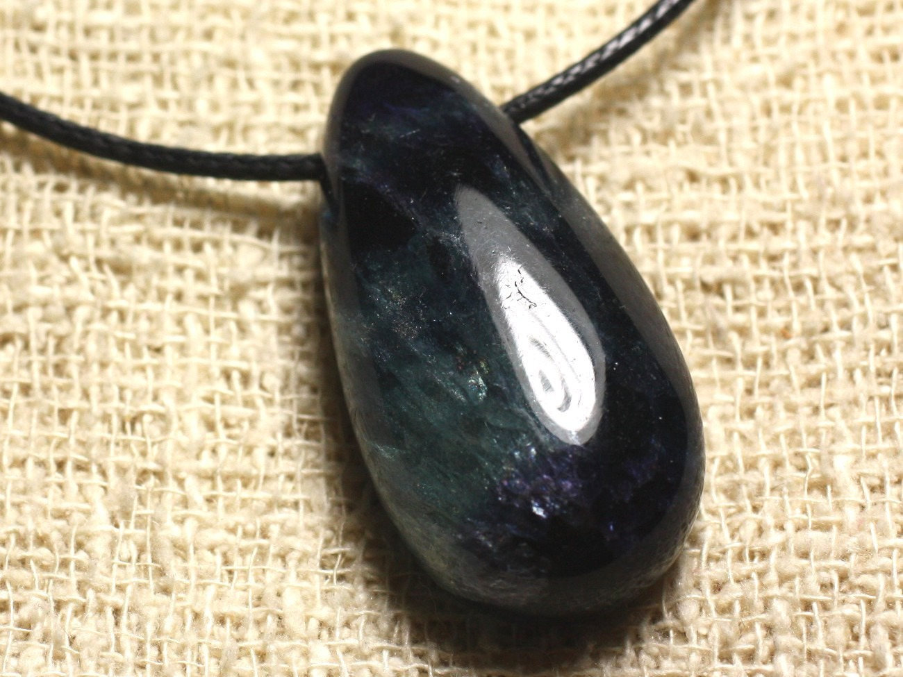 Collier en fluorite naturelle avec pendentif goutte 40x20mm pour femme