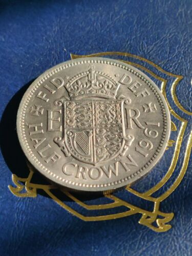 1961 Queen Elizabeth II Half Crown Coin Nice  Condition - Photo 1/4