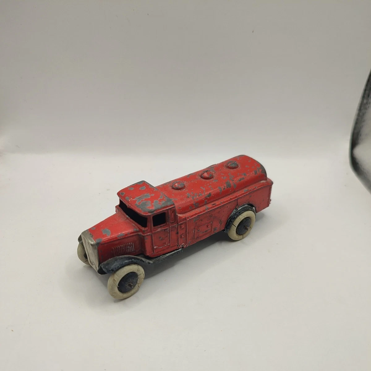 AU JOUET PARISIEN: Dinky Toys France Modèle n° 14 Triporteur