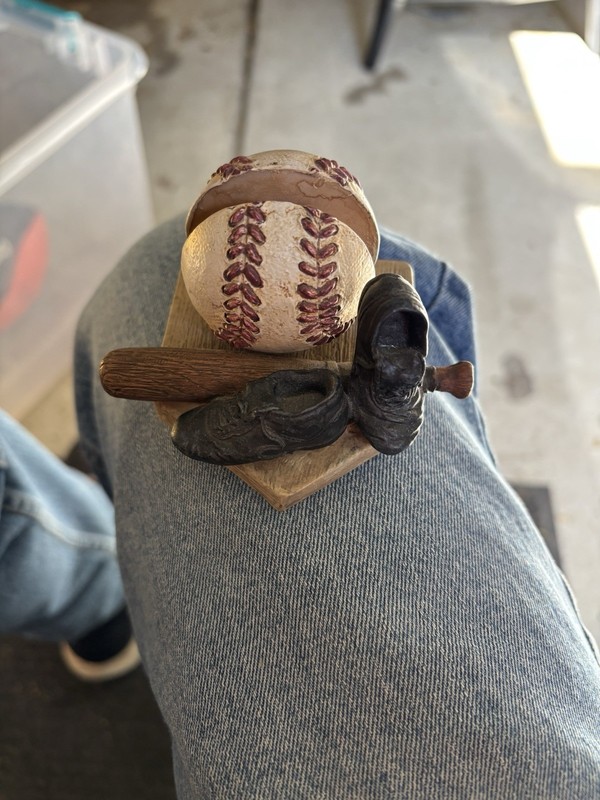 VTG Russ Berrie Yesterday Ballgame Resin Desktop Card Holder 