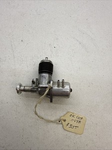 Vintage 1953 OK Cub .049 B Model Airplane Engine w/ Fuel Tank M7