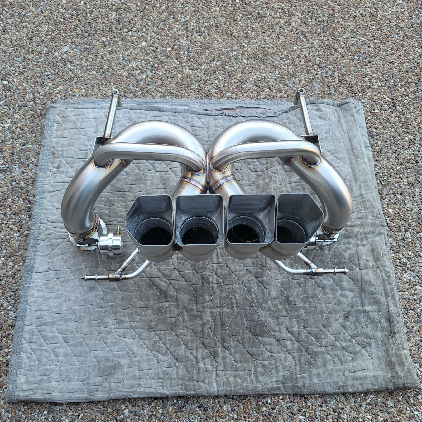 LAMBORGHINI AVENTADOR NEW LNB SYSTEM PERFORMANCE EXHAUST FOR 2012 - 2016 MODELS