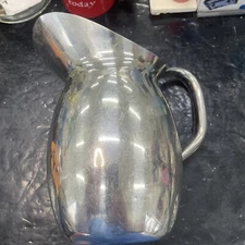 vintage vollrath stainless steel ware 8202 Pitcher 7”x5”x5”