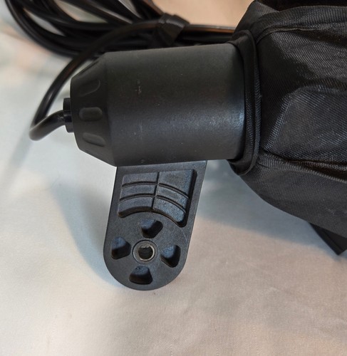 NEEWER Softbox Square Needs New Socket inc Softbox Hood Rods Monolight Cable - Picture 7 of 14