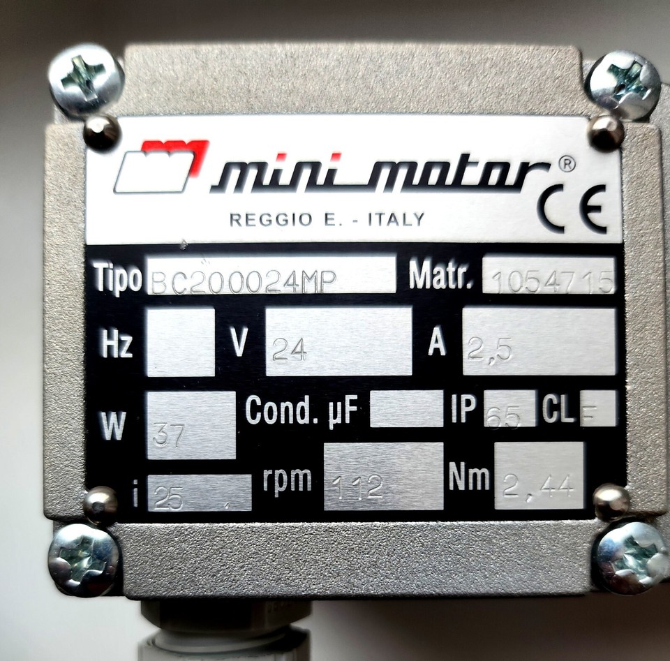BC200024MP Mini Motor Reggio E. Italy 24V 2,5A 37W 2,44 Nm 112rpm IP65
