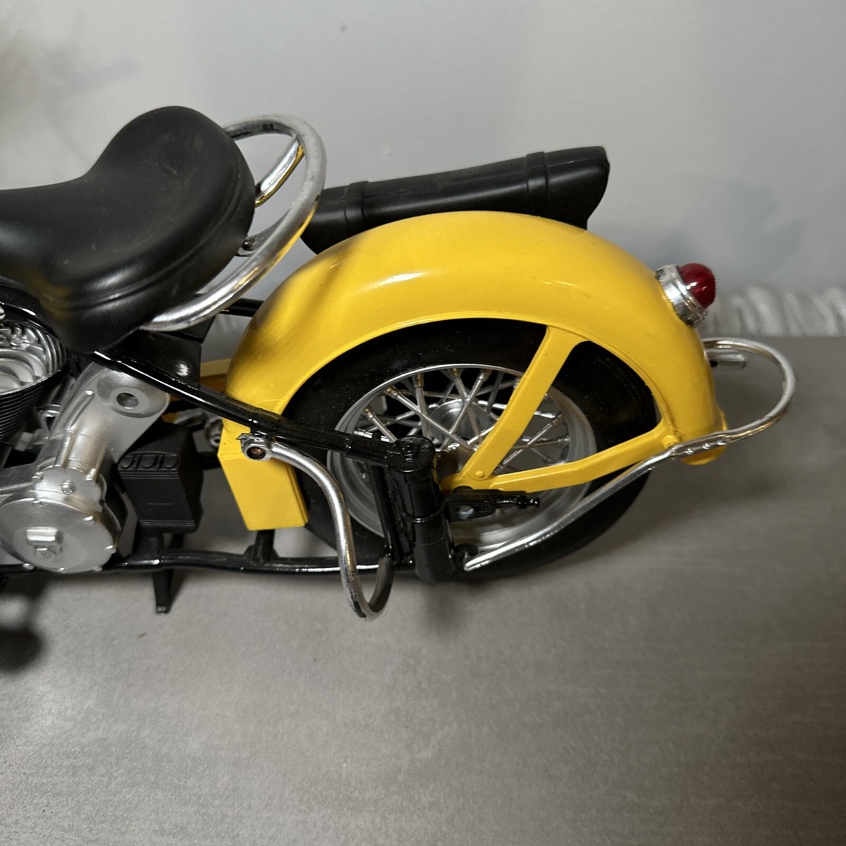 Indian Motorcycle 1/6 ダイキャストモデル ミリタリー Indian Motorcycle 1/6 ダイキャストモデル ミリタリー Indian