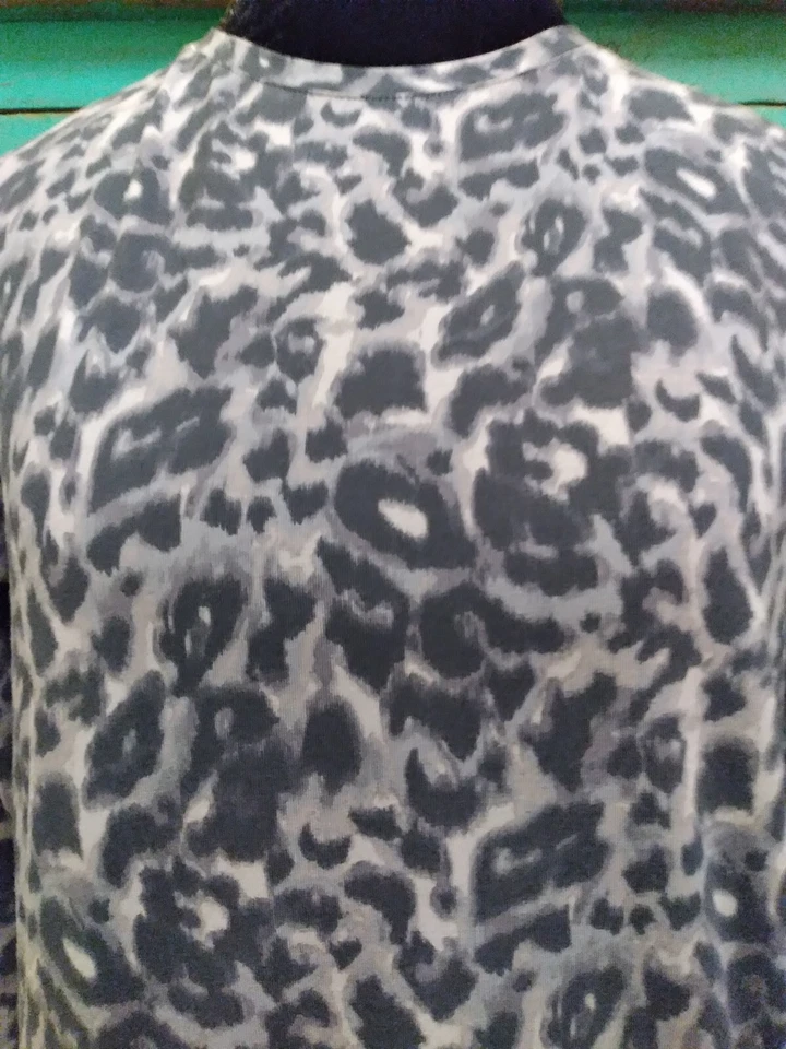 Isaac Mizrahi Live!  Túnica/top estampado animal mezcla algodón talla pequeña, nuevo sin etiquetas Foto 2 de 4