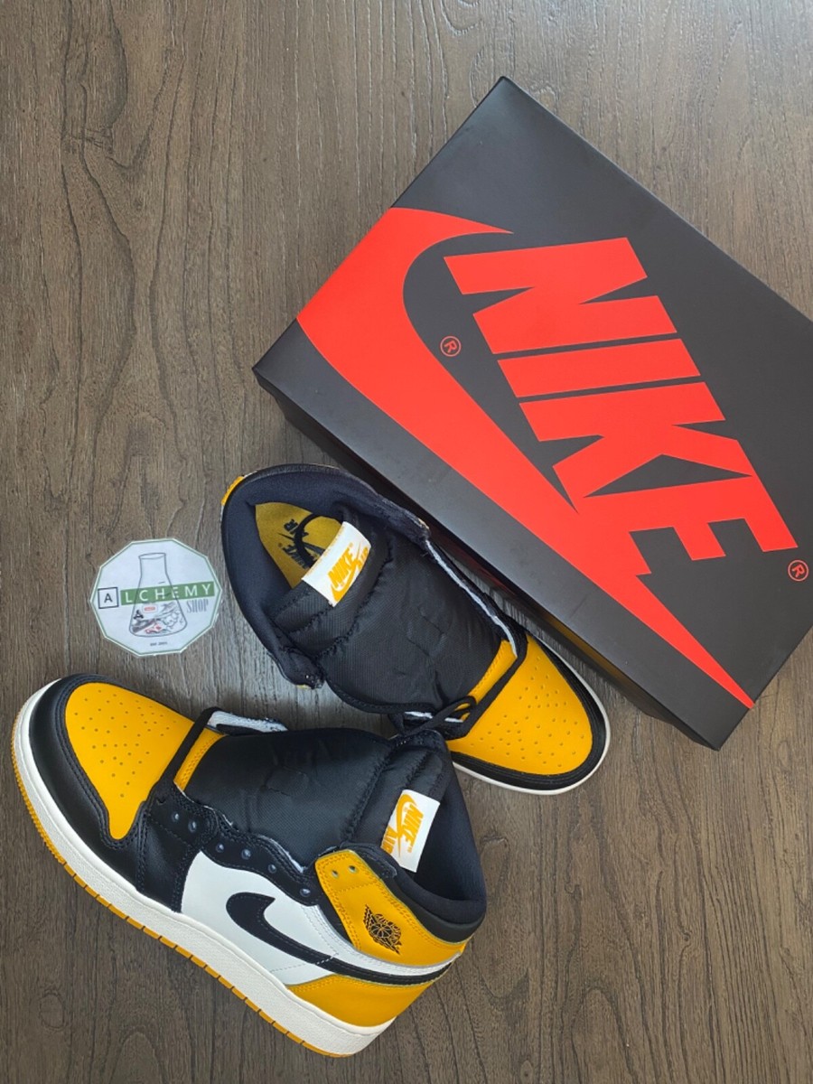 ☆送料関税込☆NIKE AIR Jordan 1 Mid Taxi☆超人気☆ (Nike