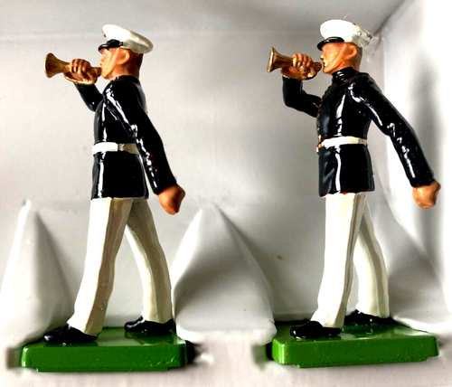 BRITAINS 5799 DRUM & BUGLE TEAM OF FLEET MARINE FORCE PACIFIC - 10 PIECE SET VG - Picture 10 of 11