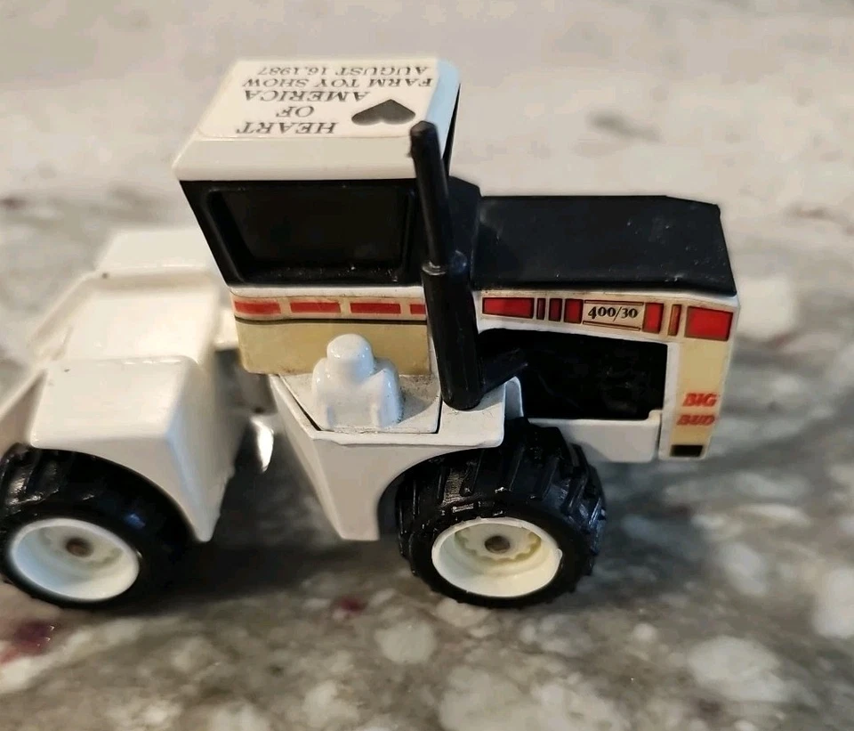 Tractor Ertl Big Bud 400/30 1987 4x4 Kansas Heart of America Granja Toy Show Foto 2 de 4