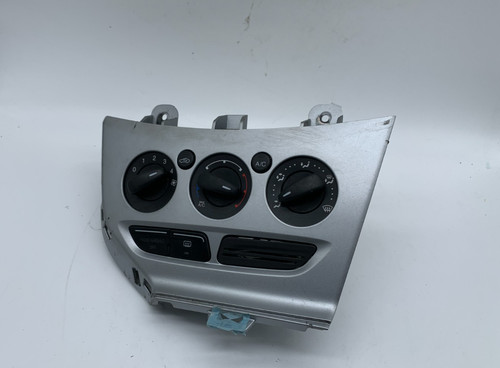 2013-2014 Ford Focus AC Heater Climate Control Unit OEM D03B35064