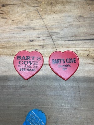 2 - Vintage Barts Cove  Souvenir Heart Plastic Token Poker Chip Dunkirk Ny B61