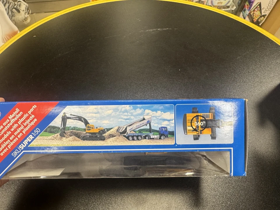 SIKU 3535- modellino 1:50 - VOLVO EC290 ESCAVATORE IDRAULICO- NUOVO-SIGILLATO - Immagine 4 di 4