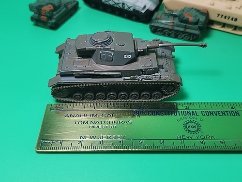 M2 Bradley IFV Panzer IV & Mini Military Tank Set Diecast Corgi MBX HW Maisto - Bild 7 von 23