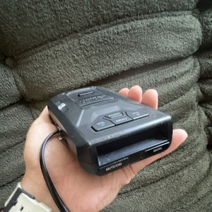 Uniden R3 Radar Detector Audio/Visual Alerts, Mute Mode (MPN R3)