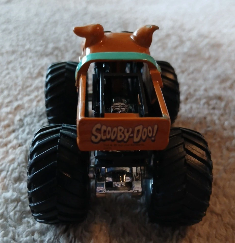 Character Vehicle Bundle – Scooby-Doo, Chuckie, Cars, & Planes Dusty Lot (4) - Image 3 of 4