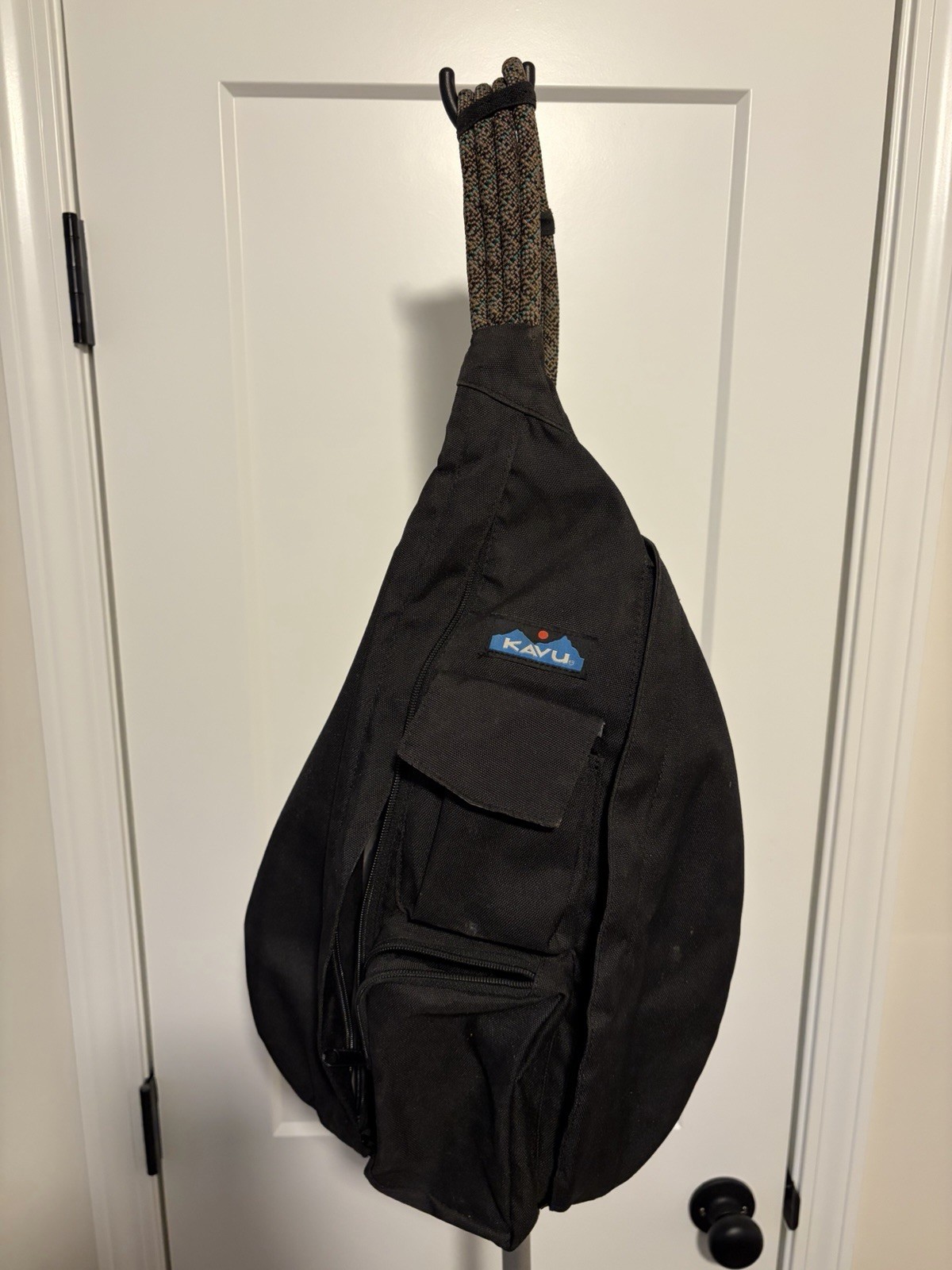 Kavu Rope Sling Bag Crossbody Shoulder Backpack Black