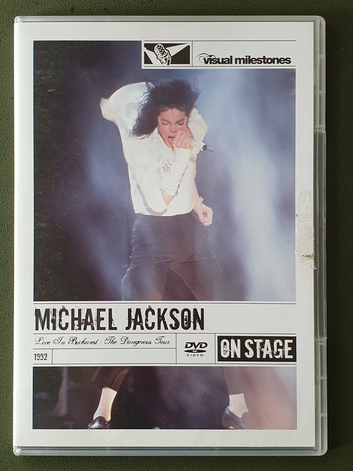  MICHAEL JACKSON - Live in Bucharest: The Dangerous Tour - DVDs - like new 