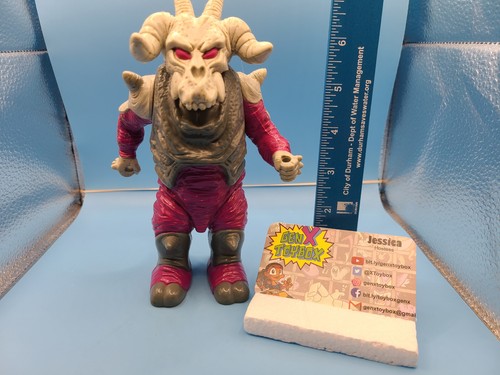 1987 Hasbro Takara Transformers Pretenders SKULLGRIN Shell ONLY - Picture 6 of 6