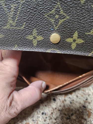Auth. LOUIS VUITTON Brown Monogram Canvas Leather Sarah Long Envelope Wallet - Picture 9 of 12