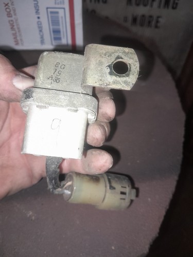 1984-1988 Toyota Pickup Starter Relay - Picture 2 of 2