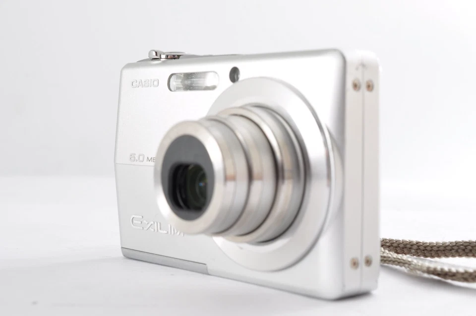 Casio Exilim EX-Z600 Silver 6.0MP Digital Camera [Exc+5] Japan / 1547A#2C - Image 2 of 4