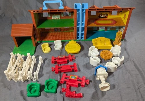 Misc Vintage Fisher Price Little House & Furniture Lot
