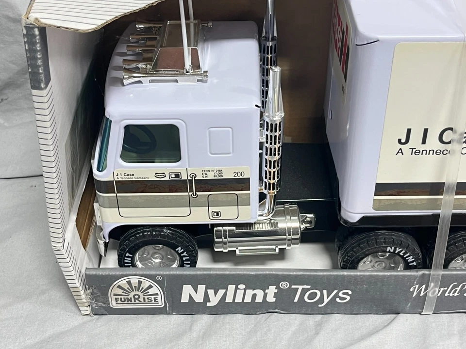 NYLINT JI CASE IH Tenneco Semi Truck Van Trailer Pressed Steel NIB RARE! - Image 4 of 4