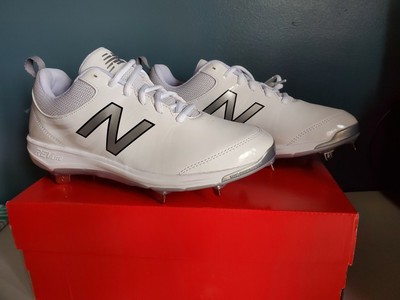 new balance baseball cleats size 9