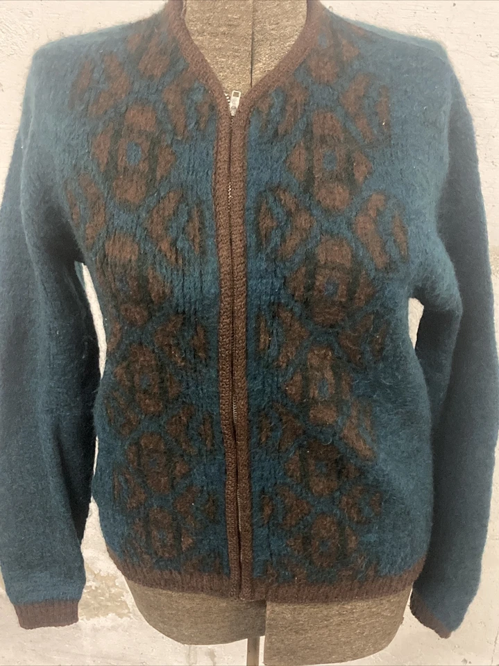 Vintage 1960’s Men’s Charlestown Sportswear Wool Sweater L *Rare* - Image 2 of 4