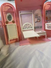 Vintage 1998 Mattel Barbie Purse Bed  Bath Playset Folding Case 18605 As Is