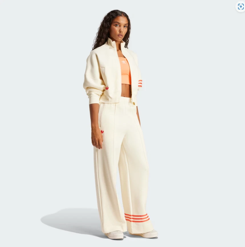 Calça de atletismo feminina listrada creme Adicolor Neuclassics JI8517 - Adidas Original - Imagem 4 de 4