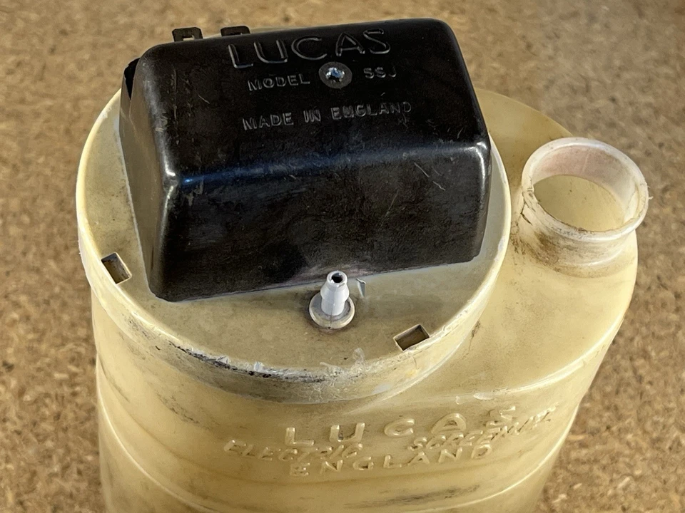 Botella lavadora parabrisas original Jaguar XKE E-Type S1 S2 4,2 L Lucas 5SJ C25438 Foto 2 de 4