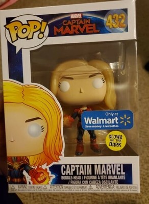 captain marvel glowing hands