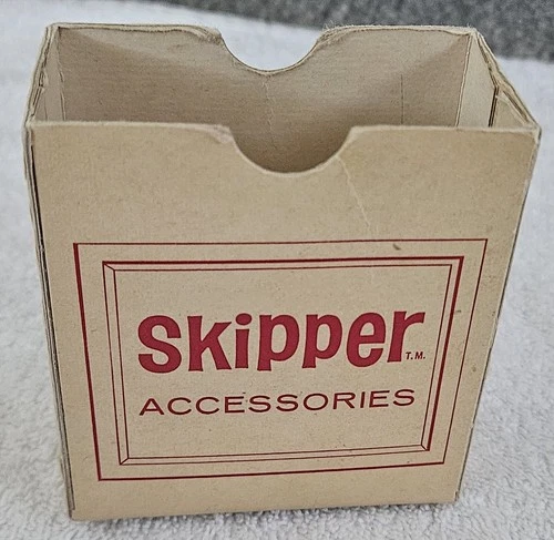 VINTAGE BARBIE SKIPPER DOLL WARDROBE ACCESSORIES  TRUNK CASE DRAWER CARDBOARD