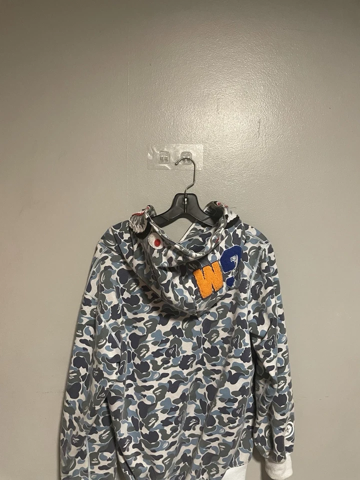 BAPE - ABC Camo Shark Full-Zip Hoodie - Size M - Image 4 of 4