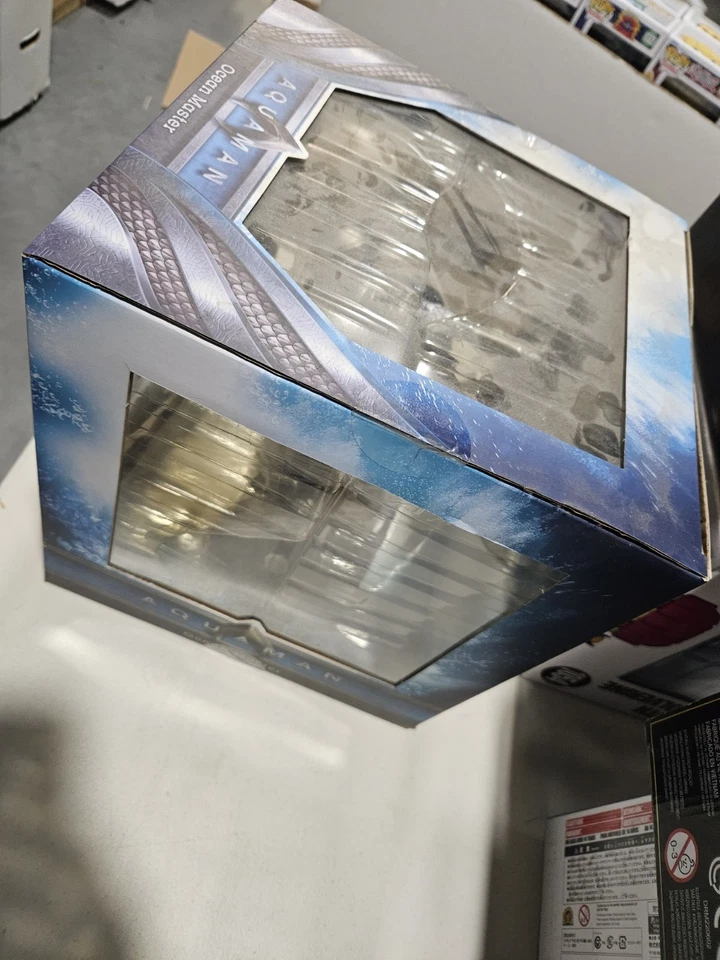 Diamond Select Gallery DC Aquaman Ocean Master PVC Diorama Estatua Foto 2 de 4