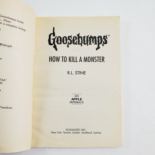 Goosebumps Book #46 How to Kill a Monster 1st Edition 1996 R.L. Stine - Imagen 2 de 7
