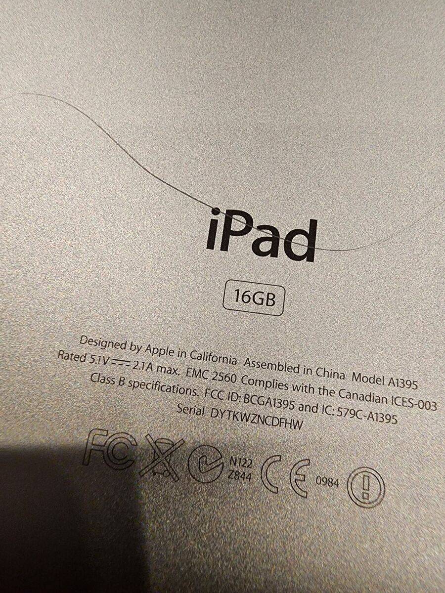 Apple iPad 2nd Gen 16GB WiFi A1395 Silver/Black ✓iOS 9.3.5 Apple iPad 2nd Gen 16GB WiFi A1395 Silver/Black ✓iOS 9.3.5