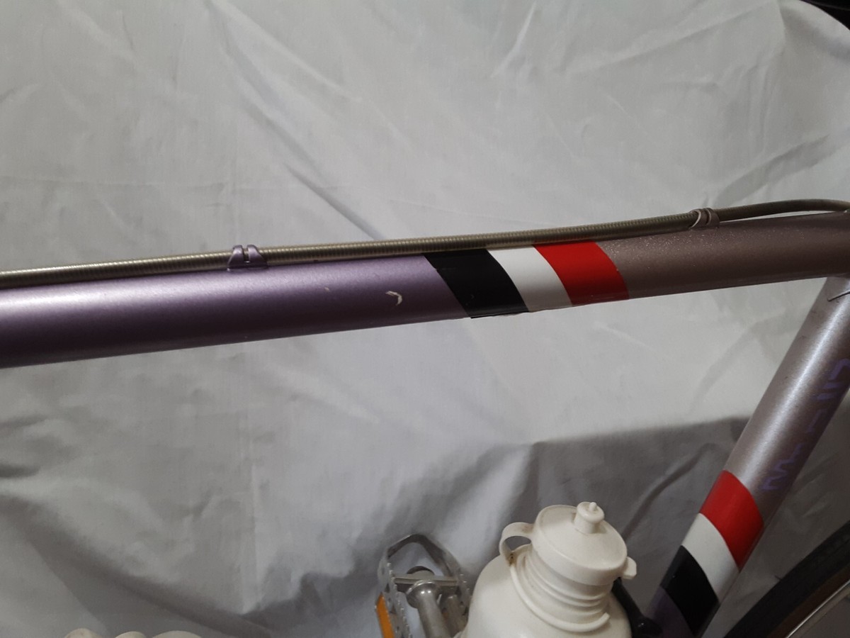 s-l1200.jpg s-l1200.jpg