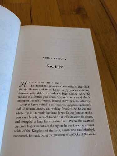 Raymond E. Feist - At the Gates of Darkness (The Demonwar Saga Book 2) Large PB - Picture 8 of 8