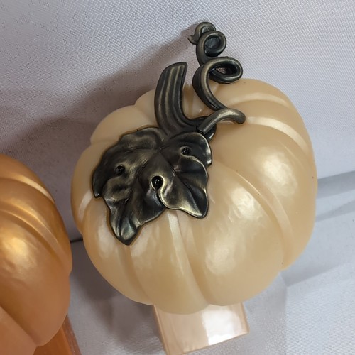 Bath & Body Works Wallflower Plug 2 Set Pumpkin Orange Cream Halloween Fall Leaf - Picture 5 of 12
