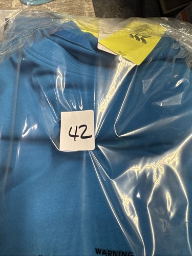 All In Motion Essential SS 4 Pc Set Crewneck T-Shirt Women’s Size L UPF 50+ NWT - Picture 8 of 8
