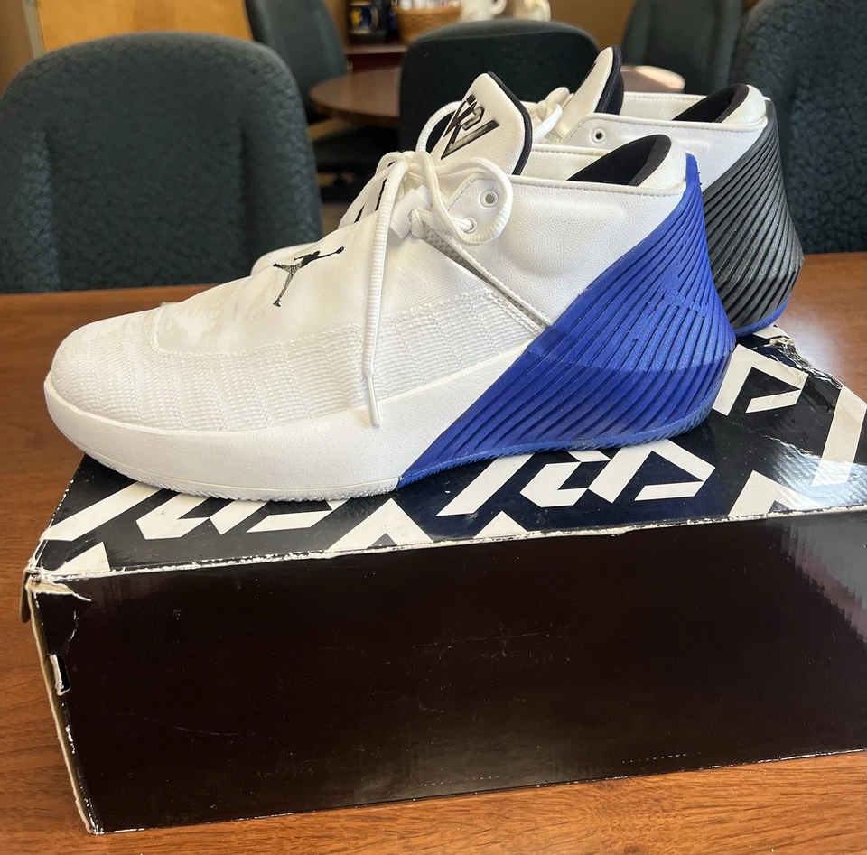 Size 11.5 - Jordan Why Not Zer0.1 TB Hyper Royal - Image 4 of 4