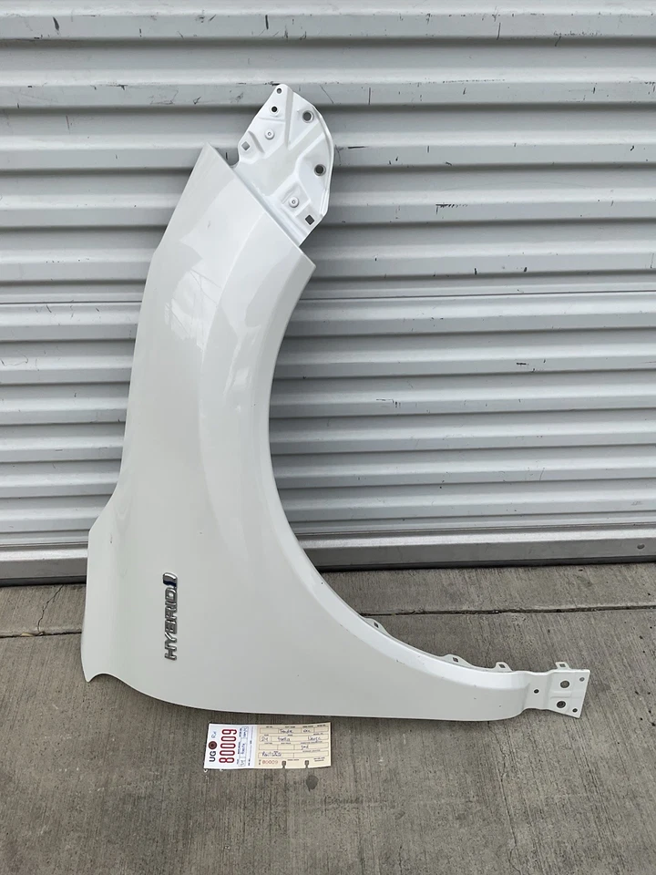 Guardabarros derecho Toyota Venza 2021 22 23 2024 OEM Foto 2 de 4