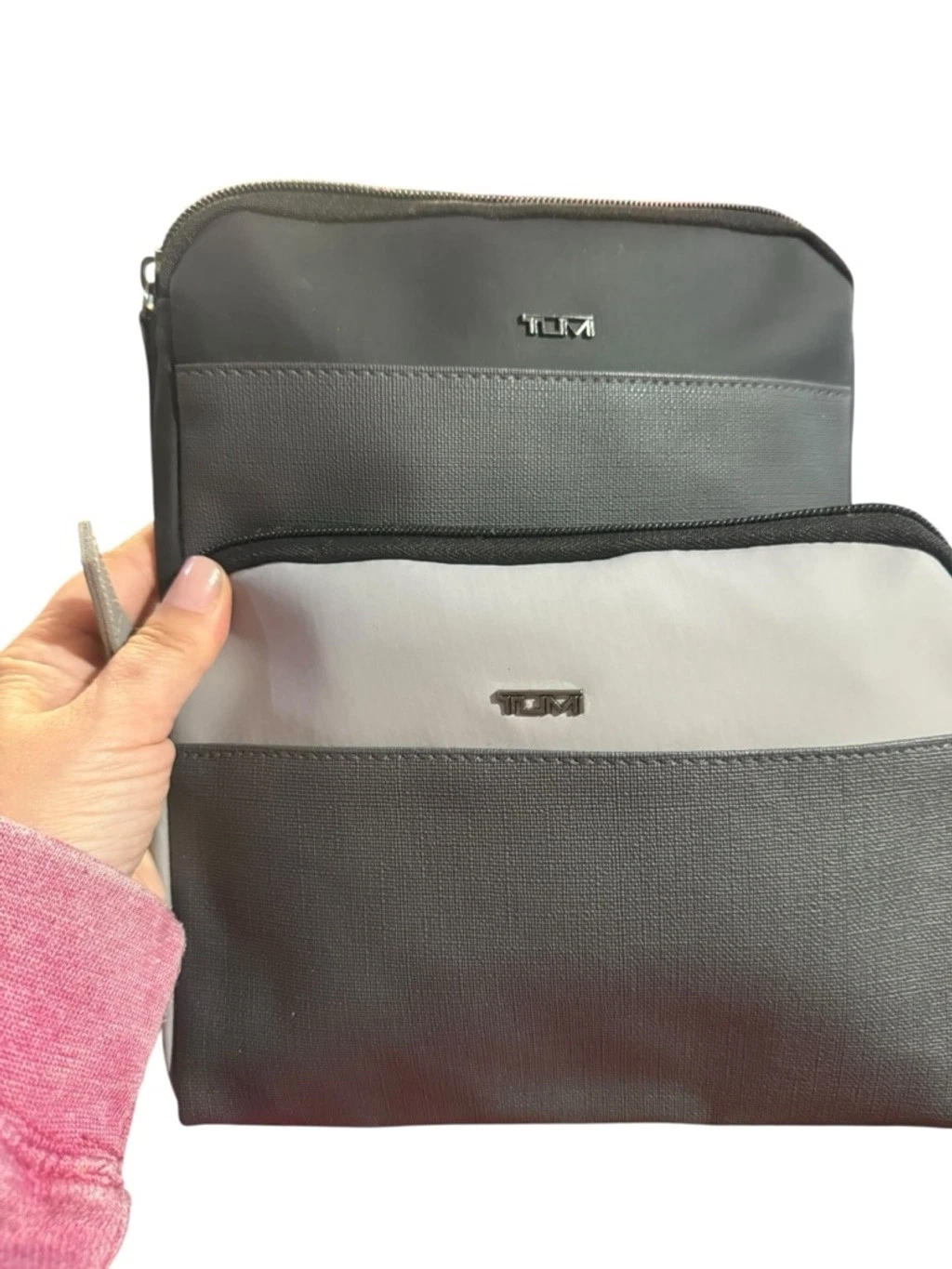 TUMI Travel Organizer Pouch Set Black & Gray Zip Tech Accessories Case