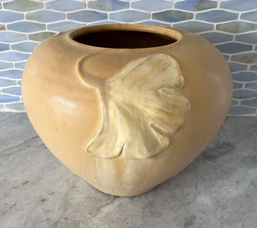 Vintage Ephraim Faience Pottery Vase Signed by KEVIN HICKS Ginko Leaves Gold