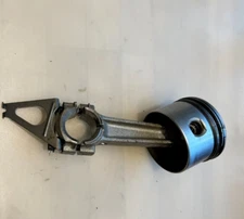 5HP Horiz. shaft. Briggs & Stratton. B&S.  793214 PISTON +299430 ROD, Connecting