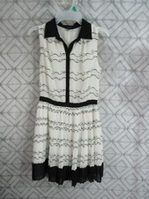 Forever 21 Dress Size S White Black Sleeveless Lined Birds Buttons Fanned Collar